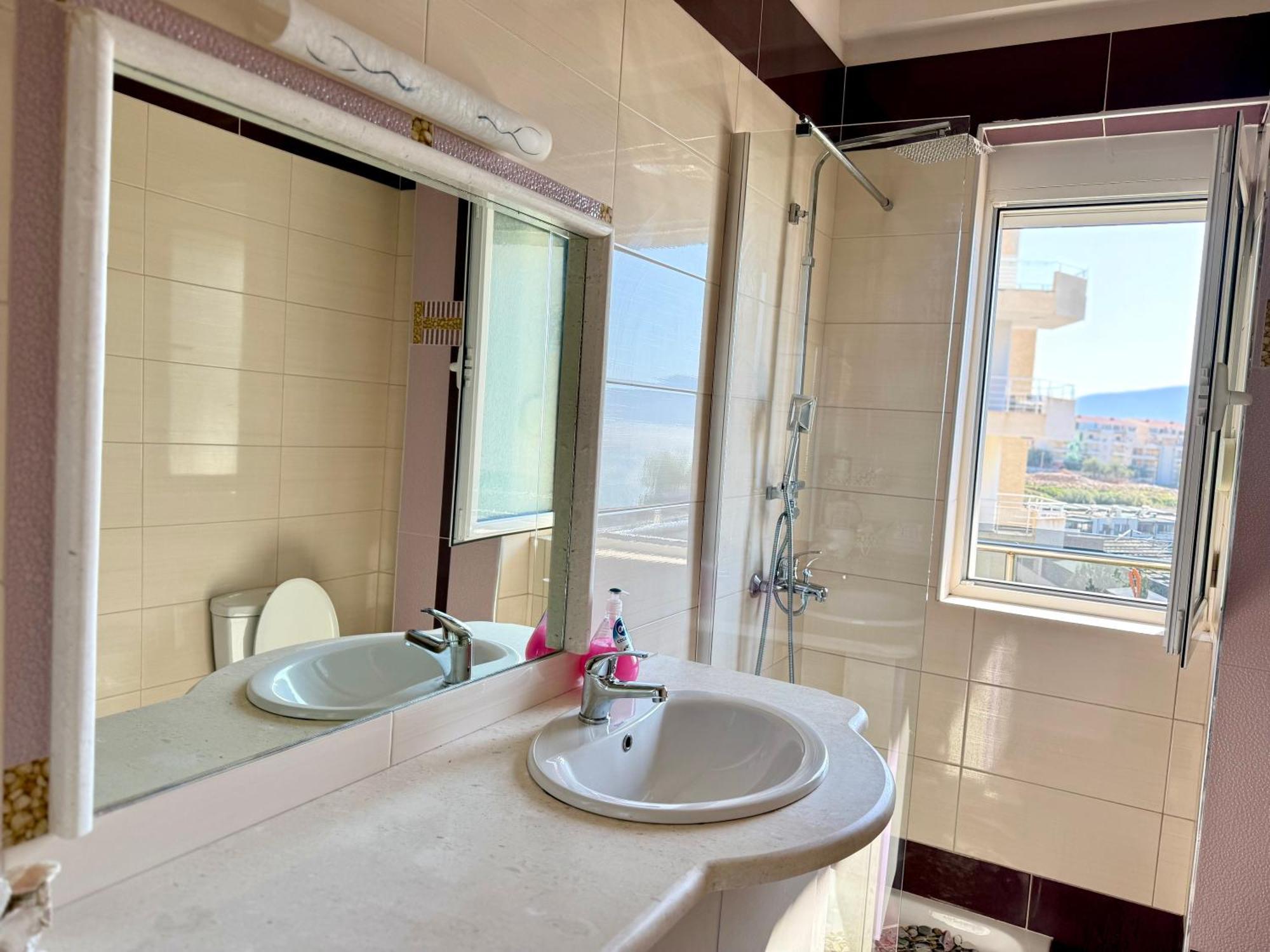 Spectacular Seaview Apartment Vlorë Εξωτερικό φωτογραφία